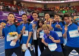 半场战报：尤文2-1卡利亚里，伊尔迪兹双响，弗拉霍维奇伤退